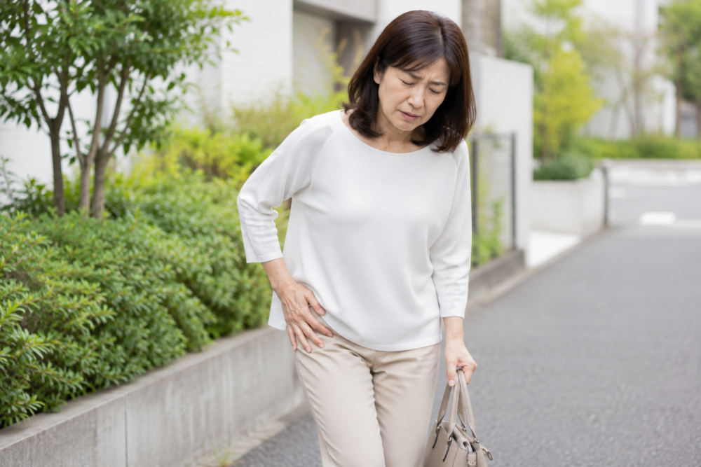 股関節がなんとなく痛い…それ、変形性股関節症の始まりかもしれません