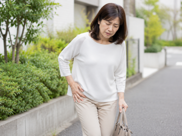 股関節がなんとなく痛い…それ、変形性股関節症の始まりかもしれません
